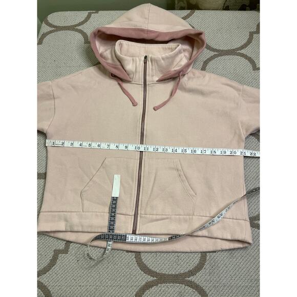 FABLETICS x DEMI LOVATO Valeria Crop Hoodie Zip Up - Picture 8 of 9